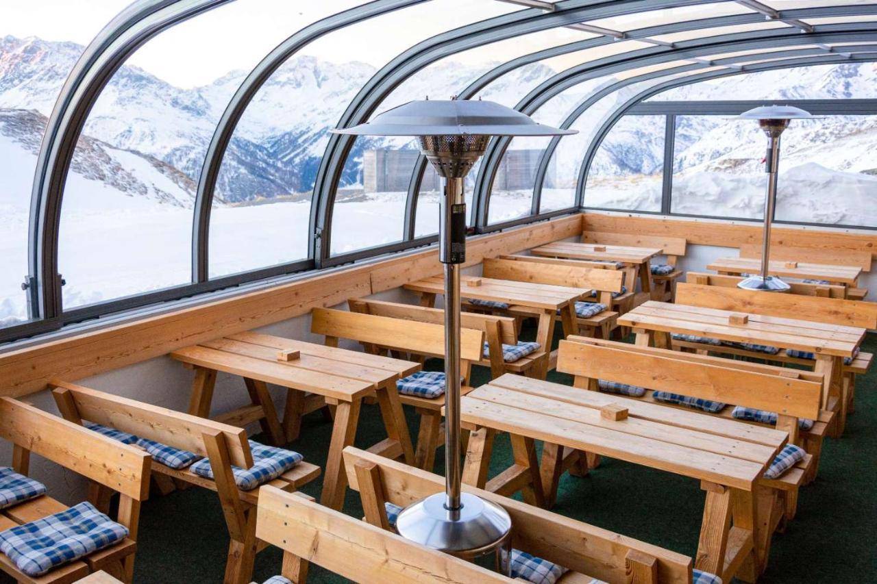 Wallackhaus Regiojet Hotels ハイリゲンブルート エクステリア 写真